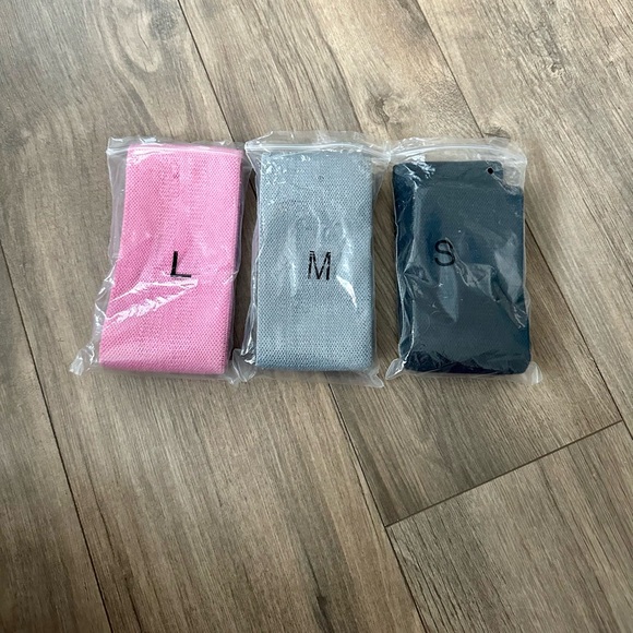 The Ladies Edge Level Up Bands - Picture 3 of 4